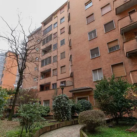 I-host - Ripamonti 190 * Μιλάνο
